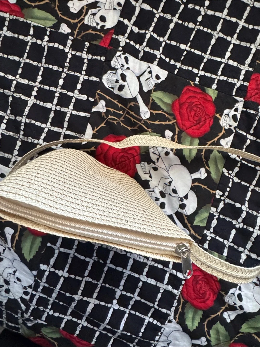 Woven Crossbody Bag with Floral Appliqué - Cream